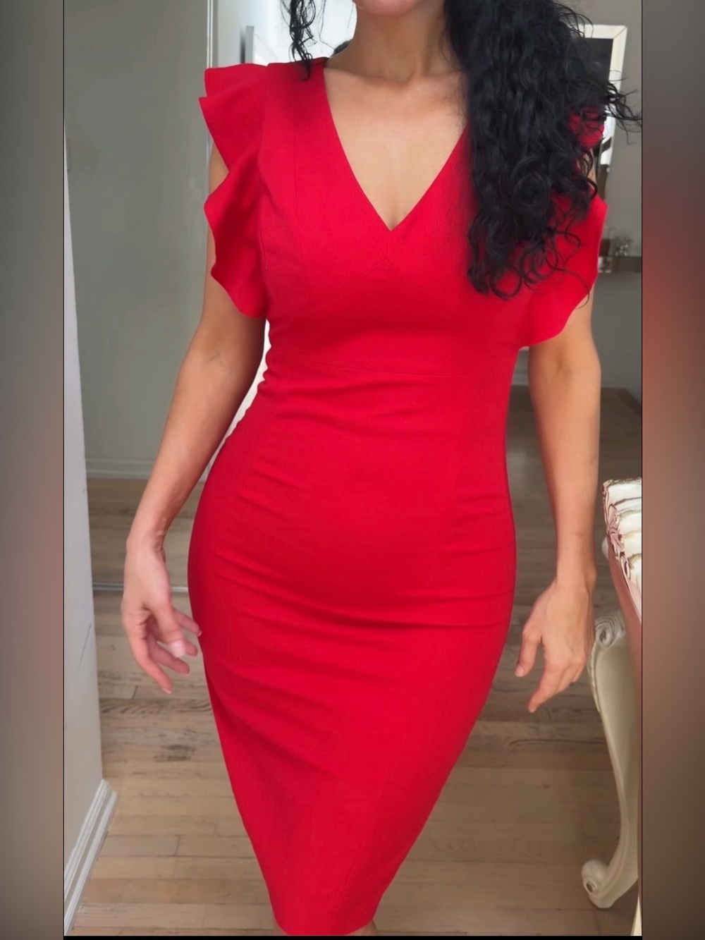 XOXO Red Flutter Sleeve Midi Dress | Size 9/10